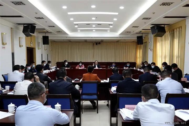 郑艺主持召开州委外事工作委员会全体会议时强调：深入
