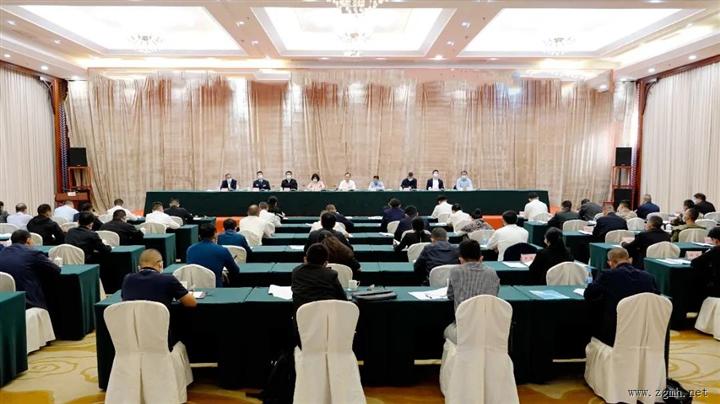 郑艺在州边防委2022年第一次全体会议上强调：严阵以待