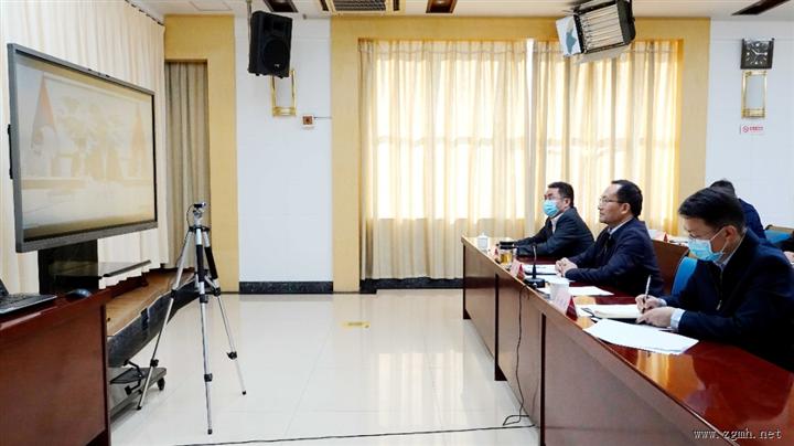 郑艺与中国驻老挝大使姜再冬举行视频会谈
