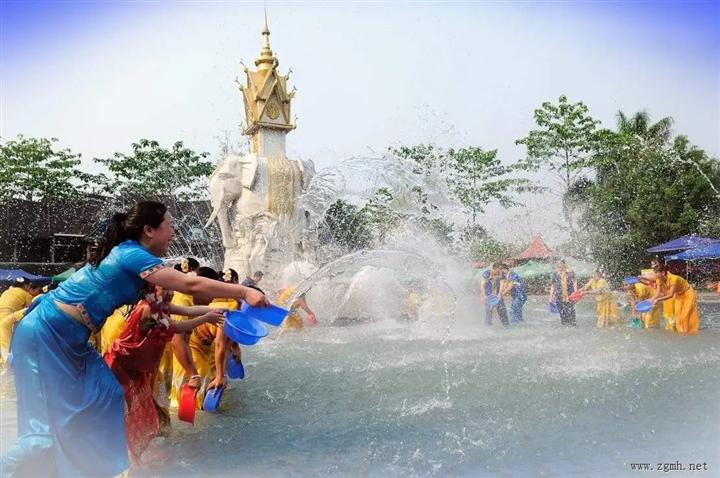 庆祝傣历1384新年暨 欢度2022年泼水节！