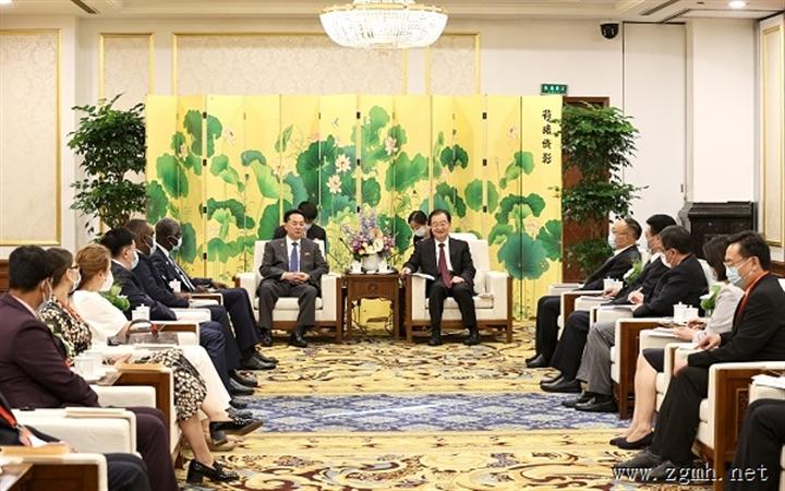 王宁在昆会见外国驻华使节