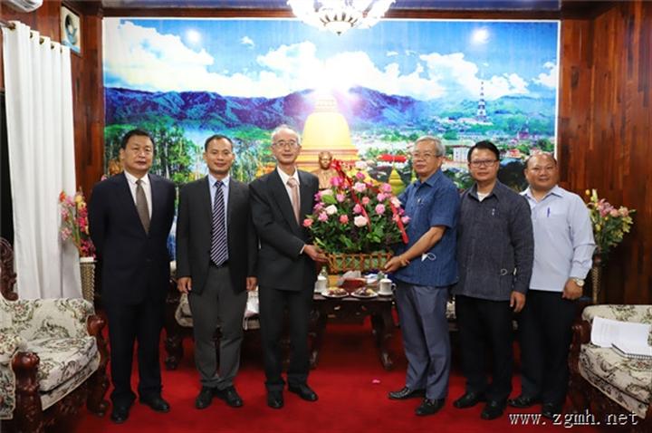 刁明副总领事会见乌多姆赛省领导并考察中资企业