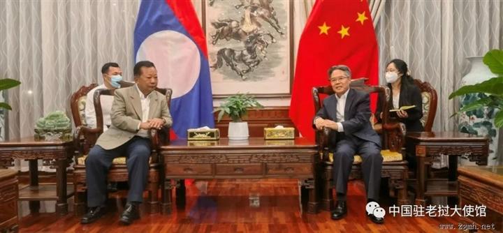 老挝领导人祝贺中国国庆和中共二十大即将召开，共商推