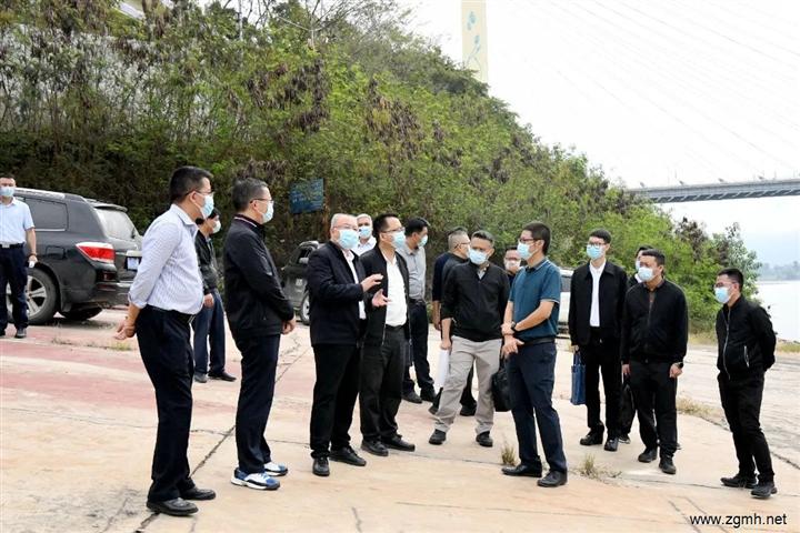 朱家伟在景洪市调研时强调：坚持以人民为中心的发展思