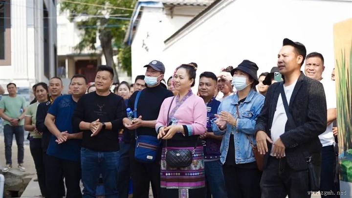 我在国门看发展 | 昆明首个！把磨憨镇曼庄村干部带到