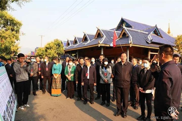 要闻 | 全省现代化边境幸福村建设现场推进会在磨憨召