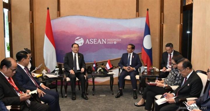 老挝总理宋赛西潘敦出席第42届东盟峰会