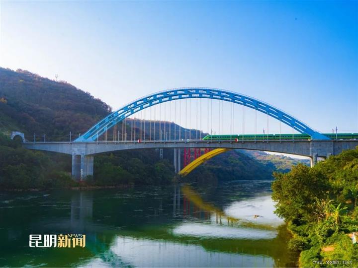 聚焦 | 中老铁路开通20个月 客货运输“量质齐增”