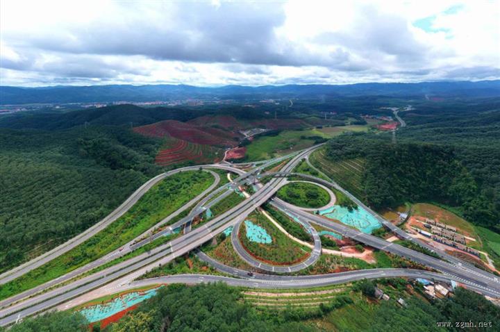 勐腊县 | 五项举措齐发力 “绿美交通”助发展