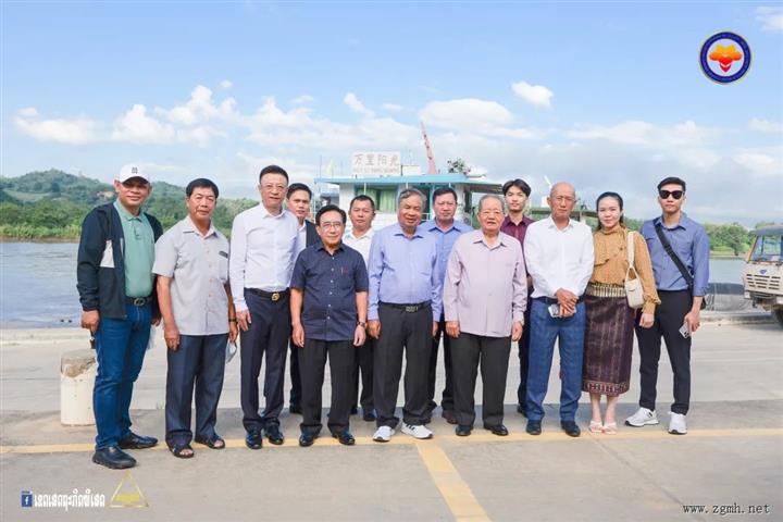 老挝中央领导人一行莅临金三角经济特区   图片  图片         老挝中央领导人一行莅临特区 