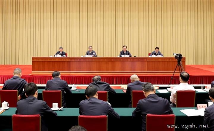 中央第七生态环境保护督察组督察云南省动员会在昆明召开 ?叶冬松李云卿讲话 王宁进行进驻动员 王予波主