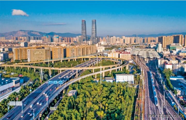 《云岭之窗》杂志发表省委书记王宁署名文章《推动云南营商环境再上新台阶》