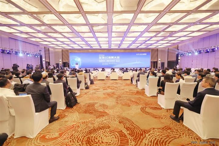 杨万明会长会见老挝万象市委书记阿努帕·杜纳隆！