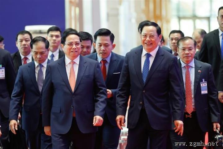 越南老挝推进经济互联互通 实现双边贸易额50亿美元