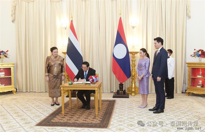 老挝总理宋赛·西潘敦携夫人和高级代表团见证了4项协议和备忘录的签字仪式和交换