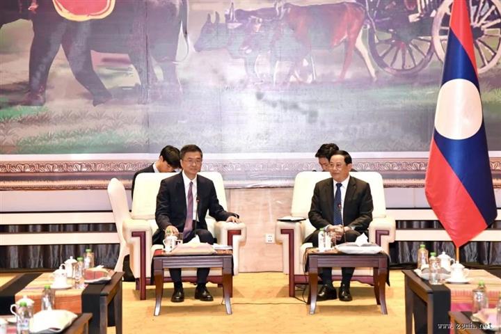 老挝总理宋赛会见中国广西壮族自治区党委书记陈刚
