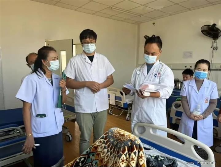 中国（云南）援老医疗队完成琅勃拉邦首例冠脉造影术