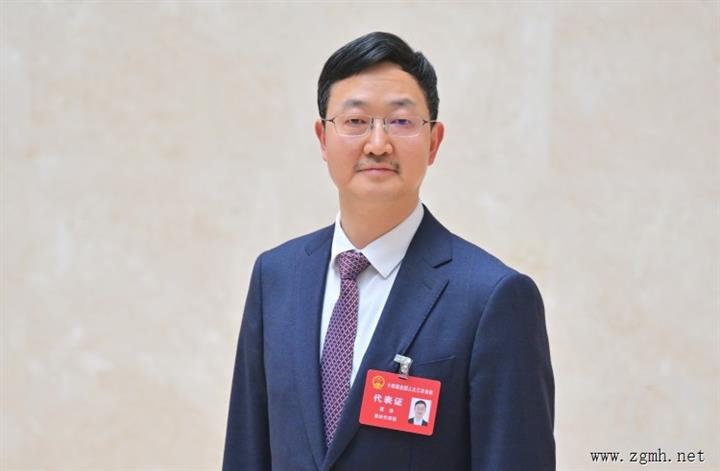 【两会好声音】全国人大代表夏泳：DeepSeek将为城市治理和产业升级提供全新解题思路