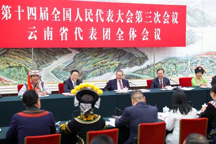 李强在参加云南代表团审议时强调 发挥特色优势 加快转型升级 在深化改革开放中走出高质量发展新路子