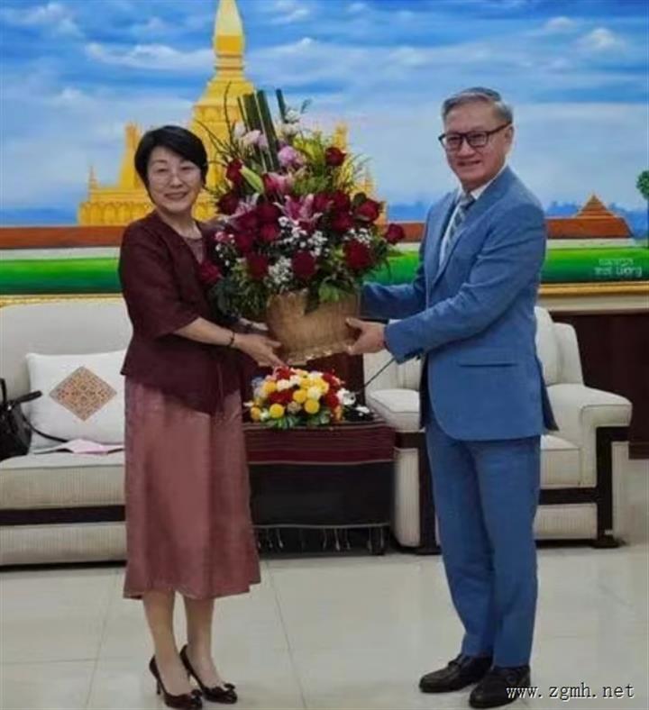 中国外交部：中国和老挝是社会主义“同志加兄弟”