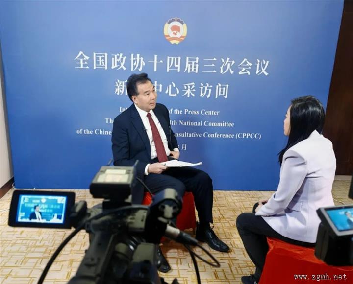 中国援外：促进友好、共同发展——罗照辉署长接受凤凰卫视“两会”专访