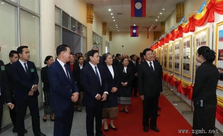 “老挝人民革命党诞生和成长70周年”图片展