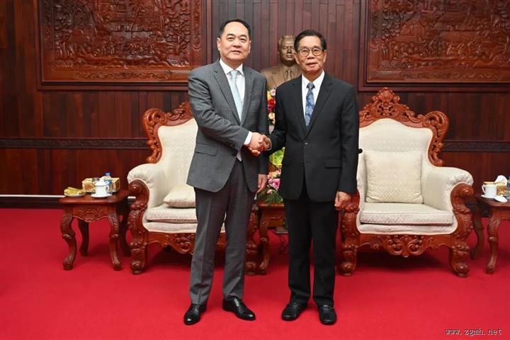 杨万明会长率团访问老挝