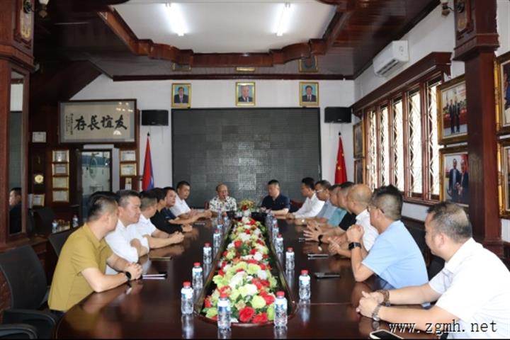 坚定支持祖国统一大业 共促中老友好合作——老挝湖南商会代表团拜访老挝和平统一促进会         