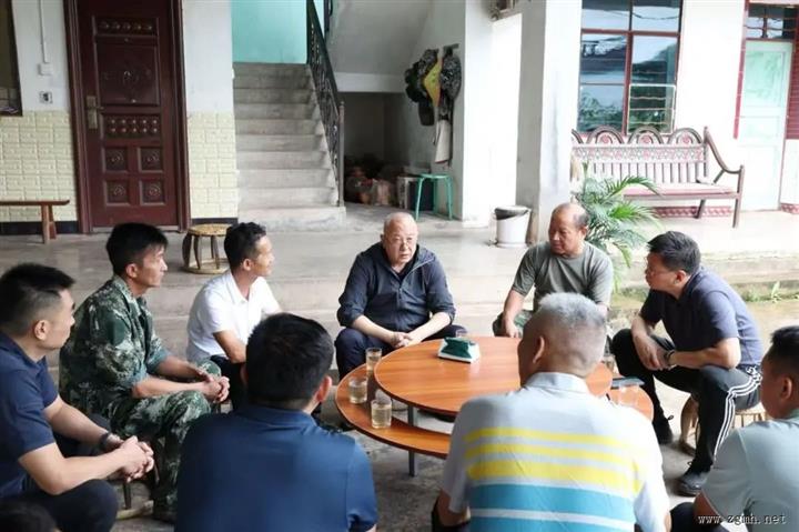 朱家伟在勐腊县调研时强调：精准施策抓巩固促增收谋长远  坚决防止规模性返贫和规模性减收