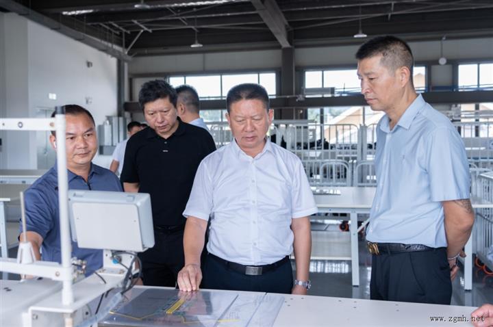 刀文到勐腊县调研并讲授党课强调：深入学习贯彻习近平总书记考察云南重要讲话精神 建设美丽家园 守护神圣