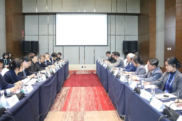 老挝—云南媒体合作研讨会在昆明举行   