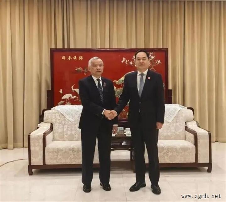 中国人民对外友好协会会长杨万明会见老挝国会副主席宋玛·奔舍那一行