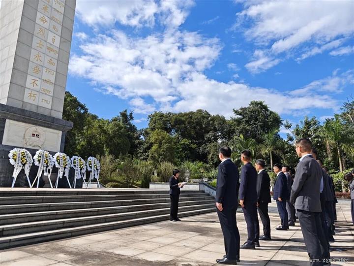 缅怀先烈励新程 在老中资机构赴勐赛举行联合祭扫瞻仰活动