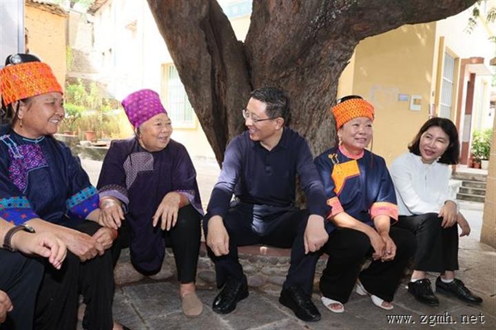 王予波在玉溪调研时强调 始终坚持以人民为中心的发展思想 抓好教育抓好医卫抓好就业抓好养老