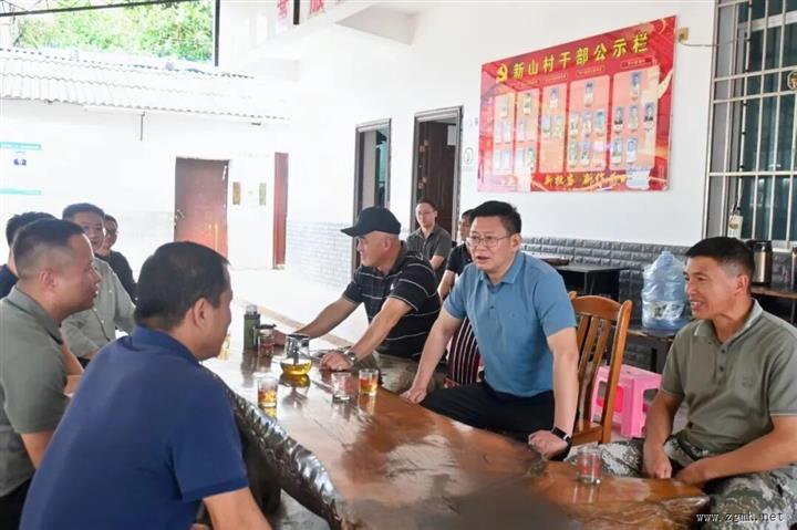 县委主要领导赴农村基层宣讲党的二十届四中全会精神强调：加快农业农村现代化，扎实推进乡村全面振兴