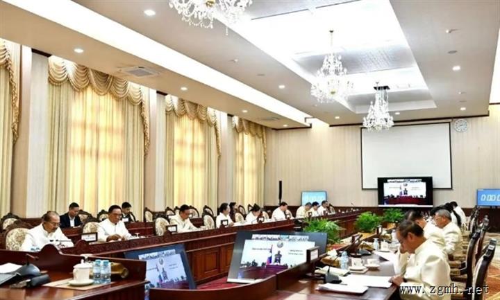 老挝政府召开2025年10月例行会议