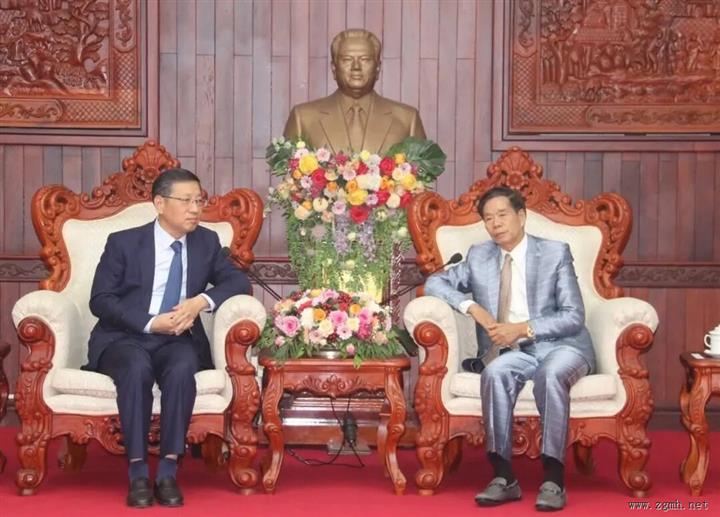 老挝建国阵线中央主席会见中国全国政协代表团