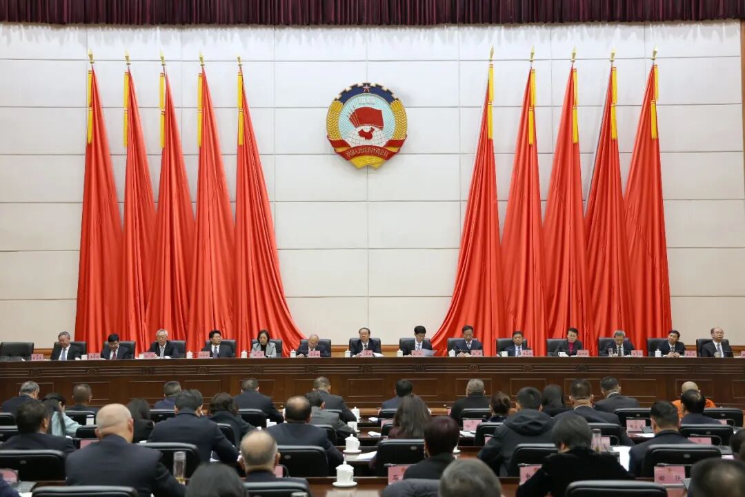 省政协十三届十八次常委会议在昆召开 刘晓凯出席并讲话