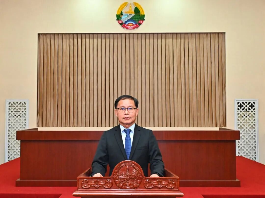 老挝政府2026年7月例行月度会议圆满闭幕 审议通过多项重要决议 部署八月重点工作