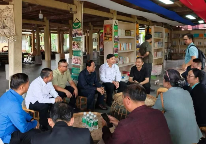 老挝南塔省代表团赴勐腊县访问考察