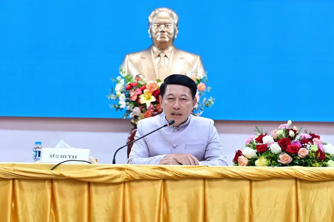 老挝总理下达“硬指标”：交通基建优先上，堵点必须破，民生必须保