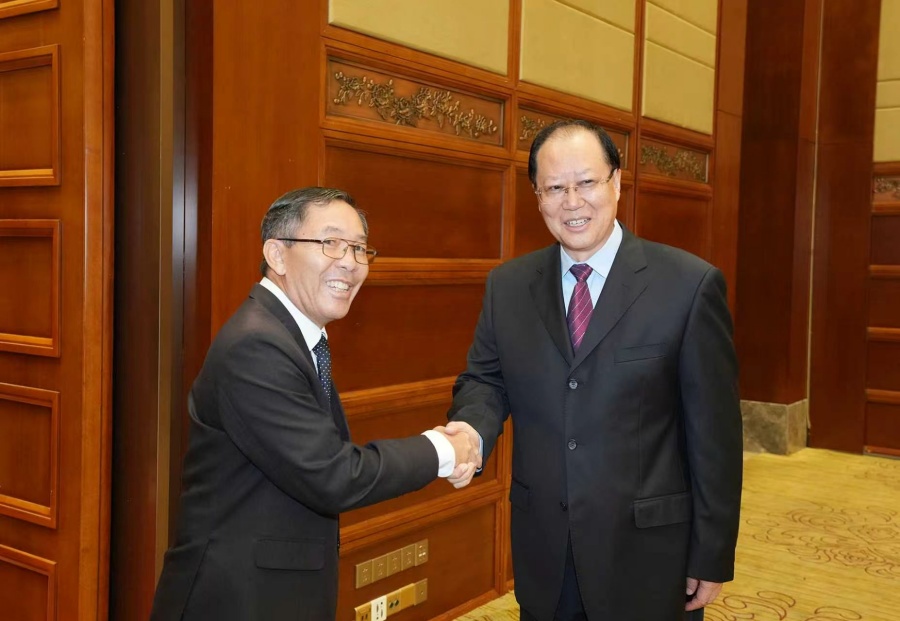 毛伟明会见老挝客人